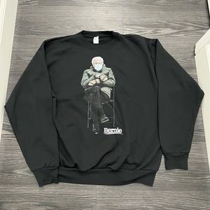 Feel The Bern Bernie Sitting Cross Arm Men Sweatshirt Size XL Casual Black
